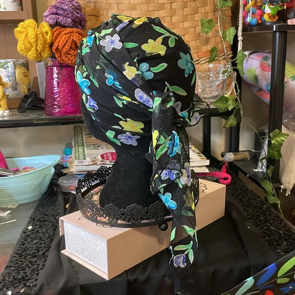 Floral Black Headwrap - Picture 5 of 5